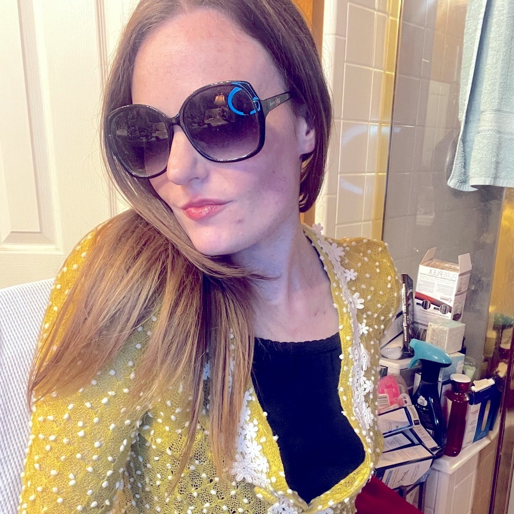 Cole Haan Black and Purple Sunglasses Stylish Accessories - Picture 6 of 6